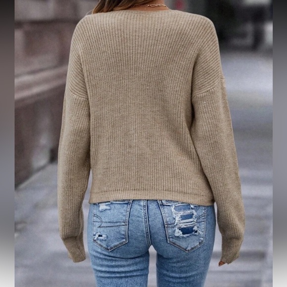 New  v neck Cozy Tan  Sweater - Picture 5 of 5